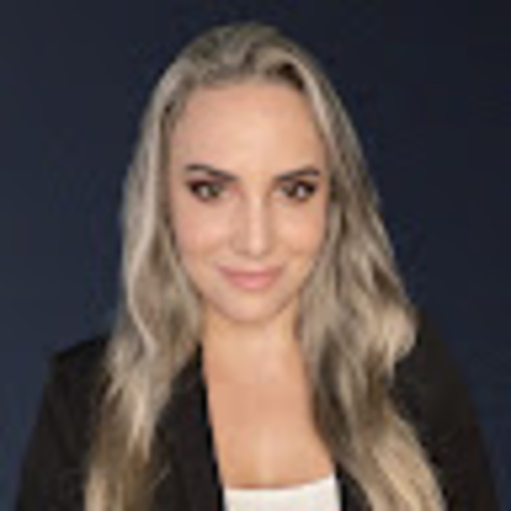 Meet your Posher, Viviane